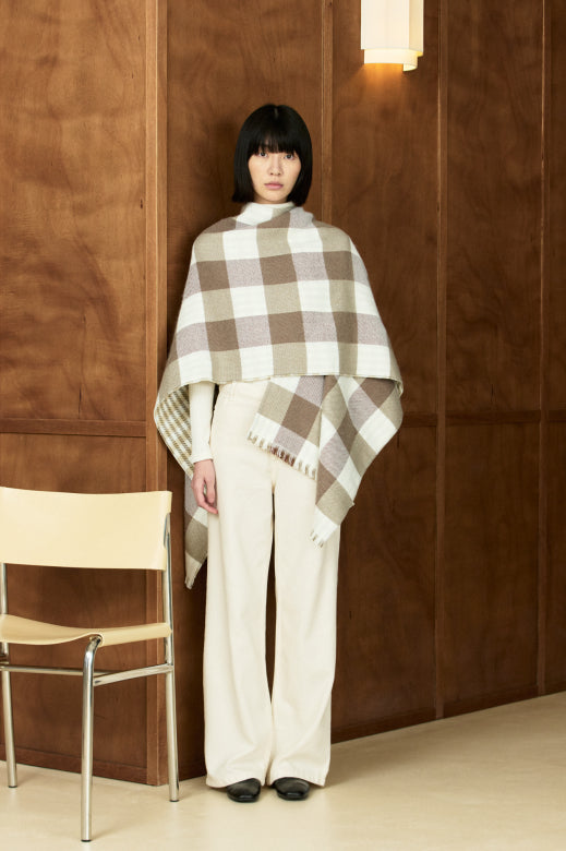 Megumi Wrap in Off White/Beige