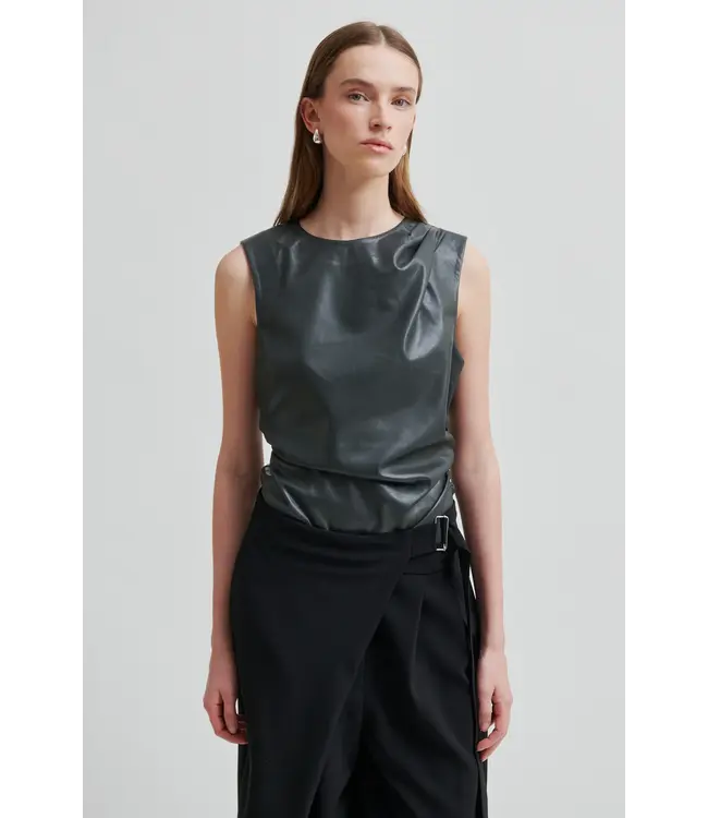 Seerie Top in Black Sand
