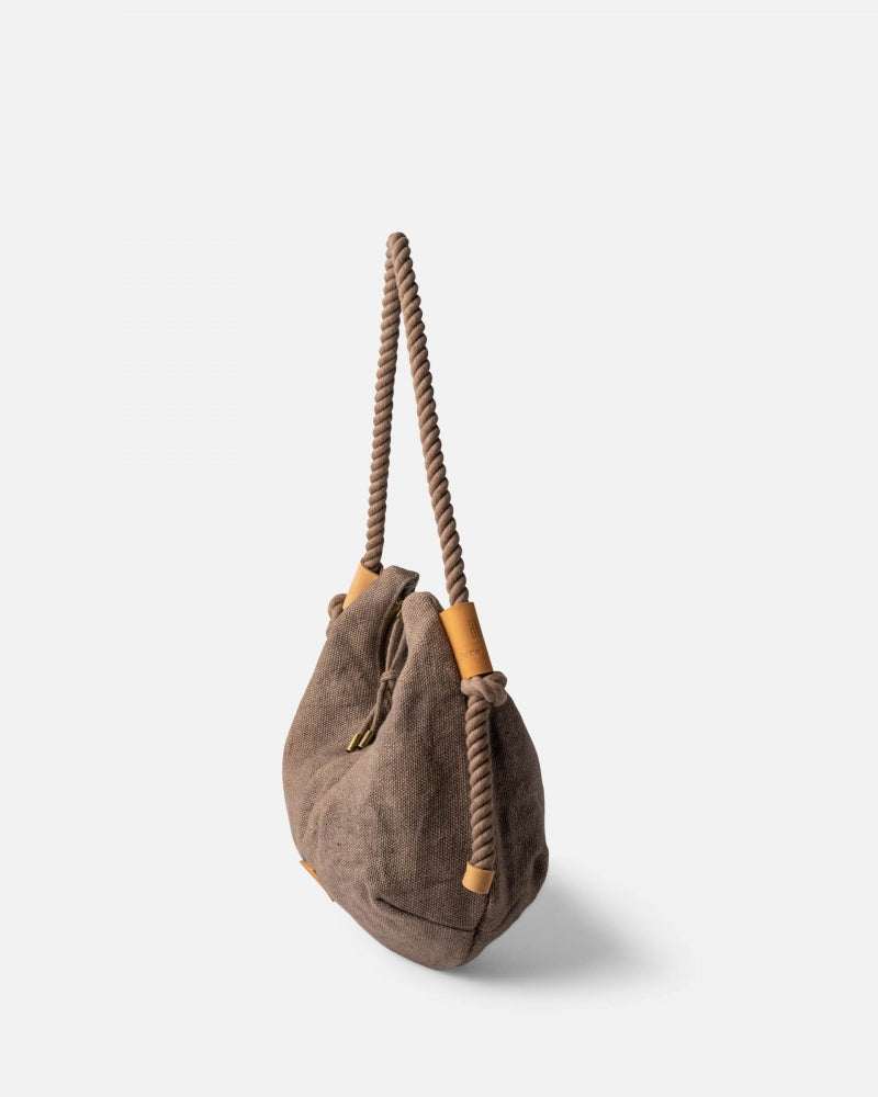 Baa Shoulder Bag in Anthracite