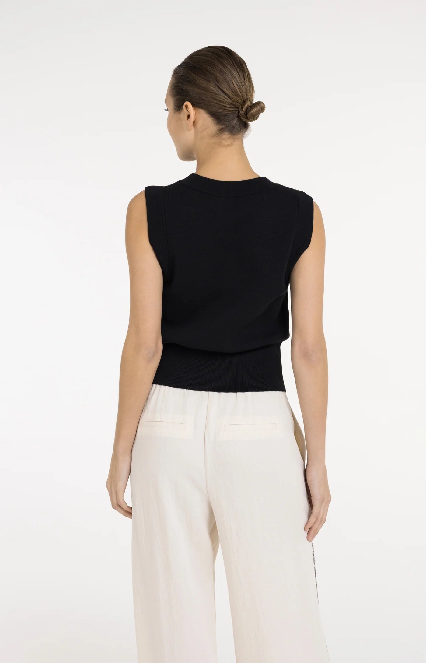 Sleeveless Cardigan in Black