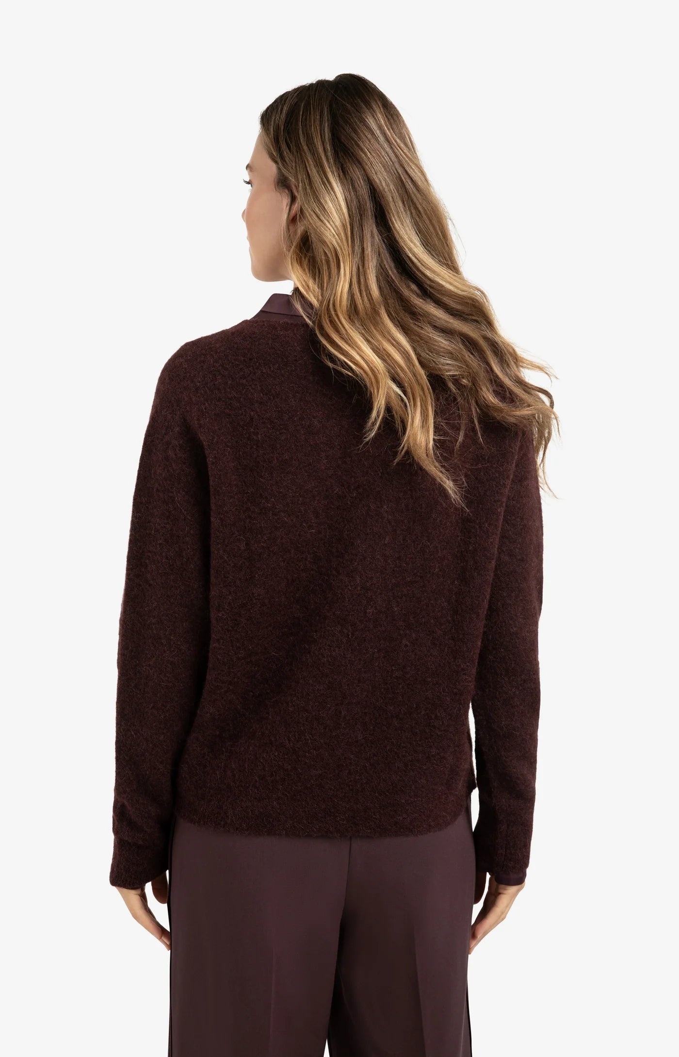 V-Neck Sweater in Fudge Purple