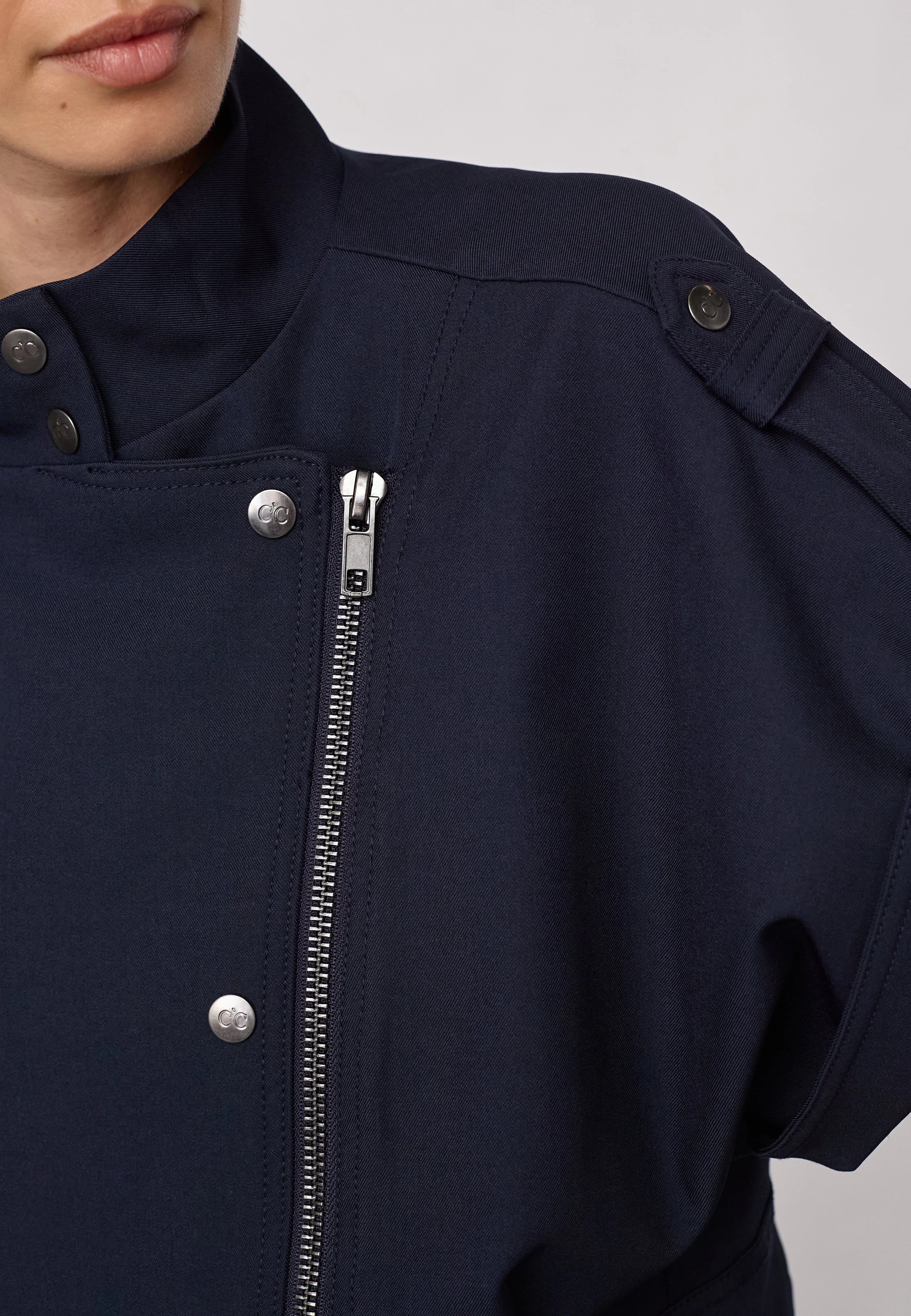 LunaCC Vest in Navy
