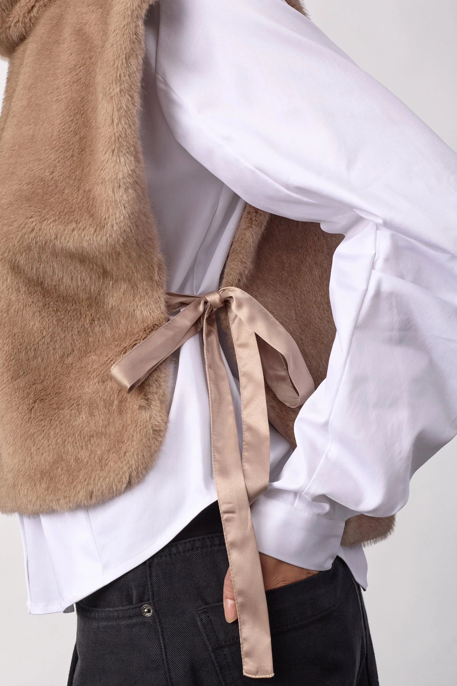 Feracc Faux Collar in Creme
