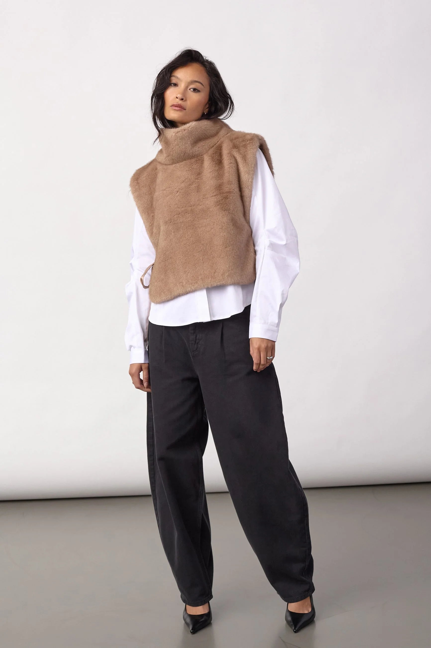 Feracc Faux Collar in Creme