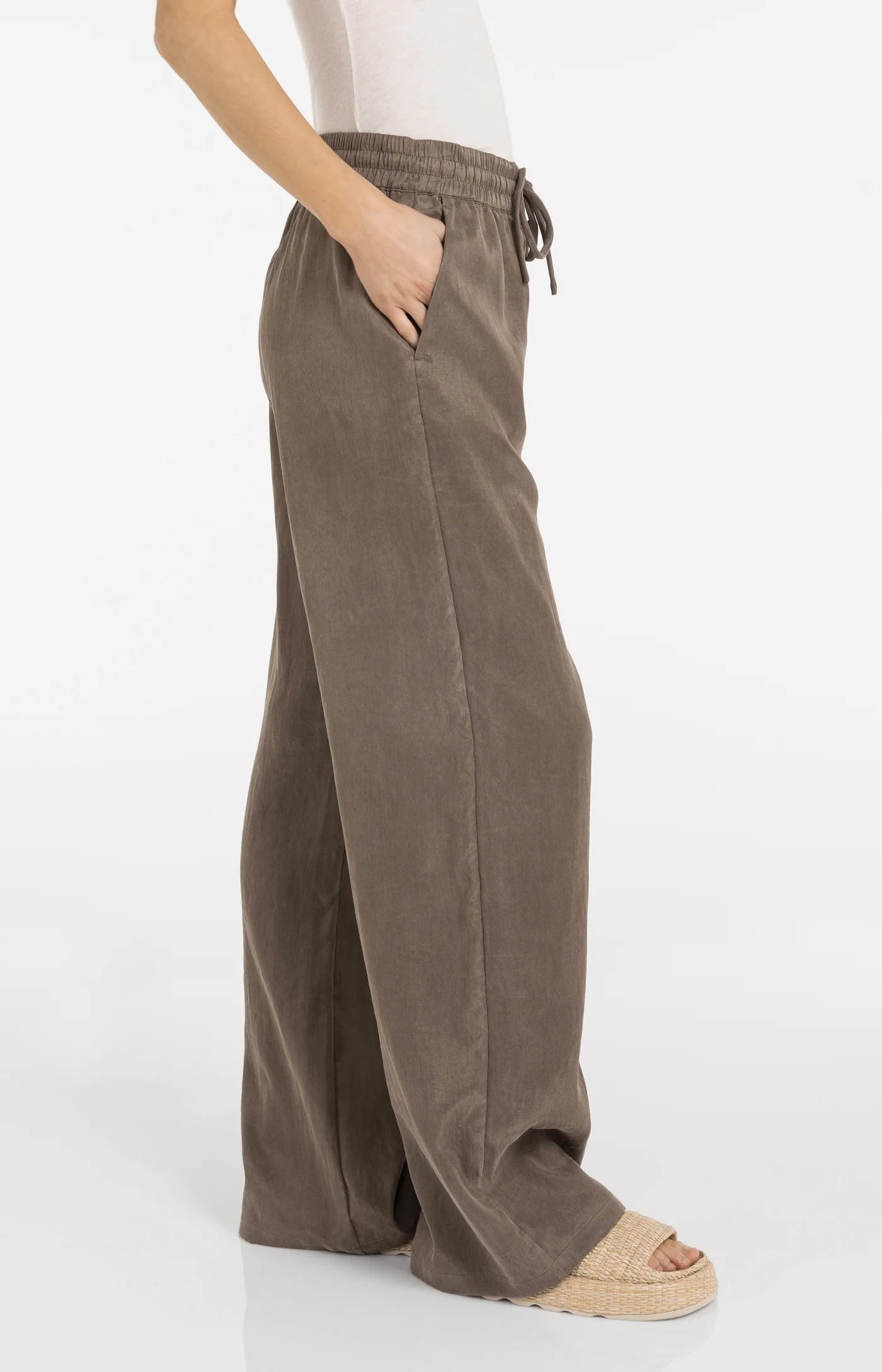Wide Leg Trouser in Washed Brown